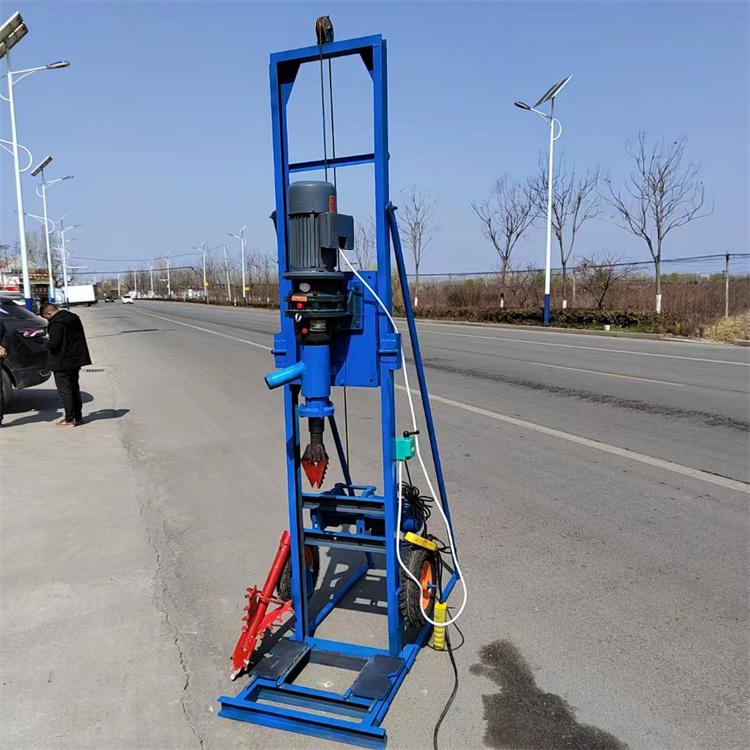 栽杆立柱打孔机，进步的工程技术让护坡工程更进一步。-河南雷力机械制造有限公司