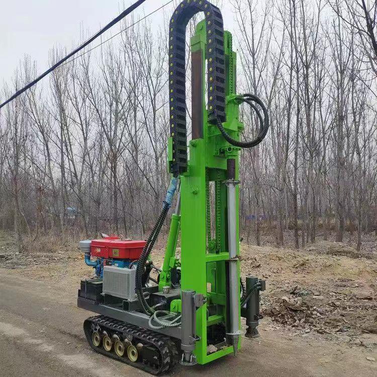 如何选择高效稳定的光伏地桩打桩机？-河南雷力机械制造有限公司