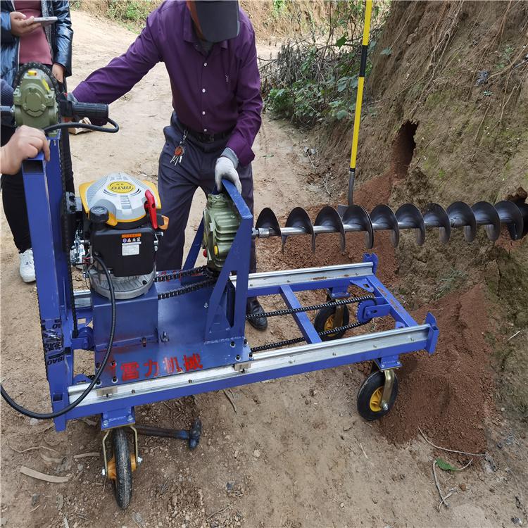 护栏打桩机——安全护栏一步到位,打桩机轻松实现-河南雷力机械制造有限公司