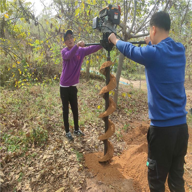 管桩掏土机:管桩掏土机的特点及使用技巧-河南雷力机械制造有限公司
