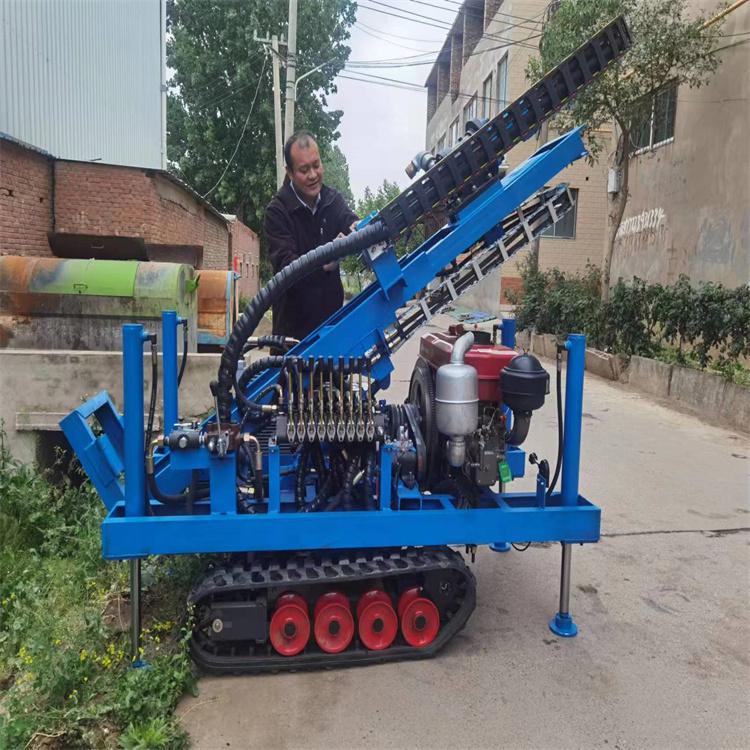 针对不同场地的打桩需求！履带式岩石光伏打桩机轻松应对杂乱场地-河南雷力机械制造有限公司