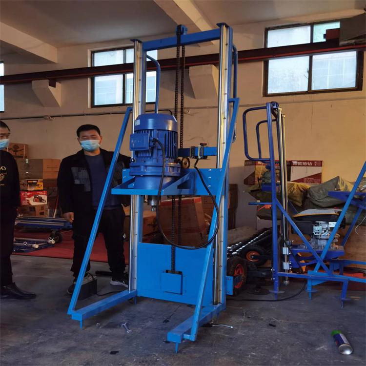 高原光伏工程施工工具推荐：液压光伏打桩机-河南雷力机械制造有限公司