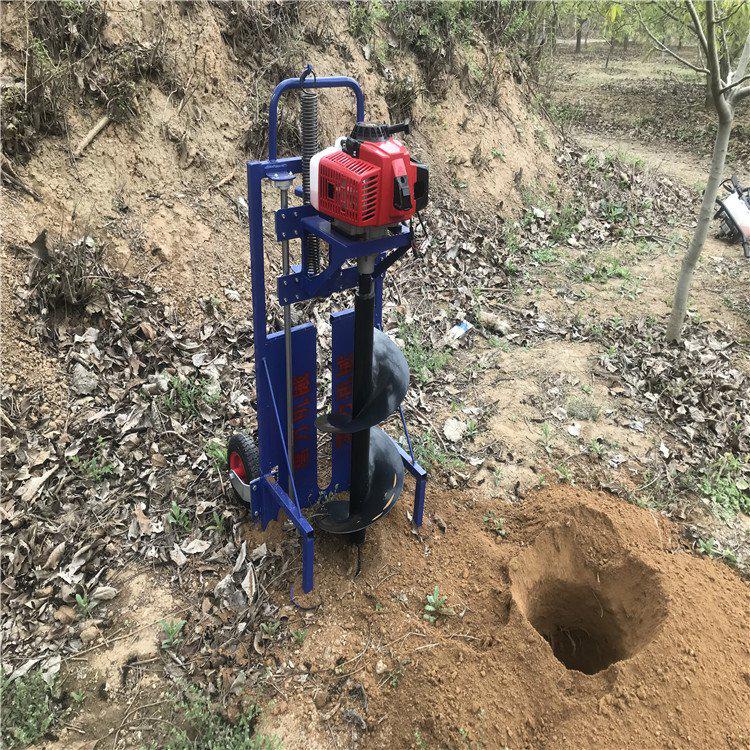 光伏压桩机在光伏电站建设中的作用与应用-河南雷力机械制造有限公司