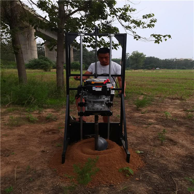 轻型钻孔机光伏灌桩尽显特长-河南雷力机械制造有限公司