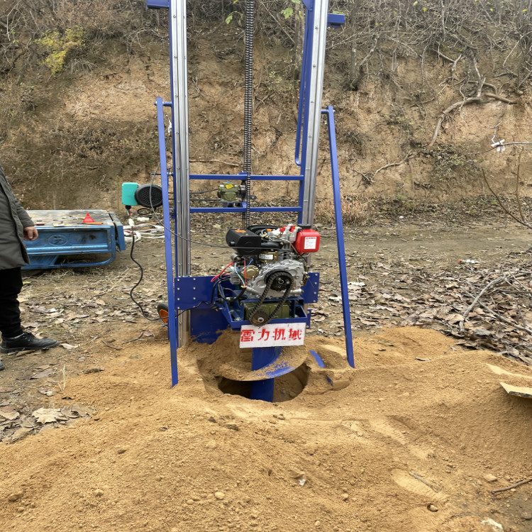 自动栽电线杆挖坑机深钻合适-河南雷力机械制造有限公司