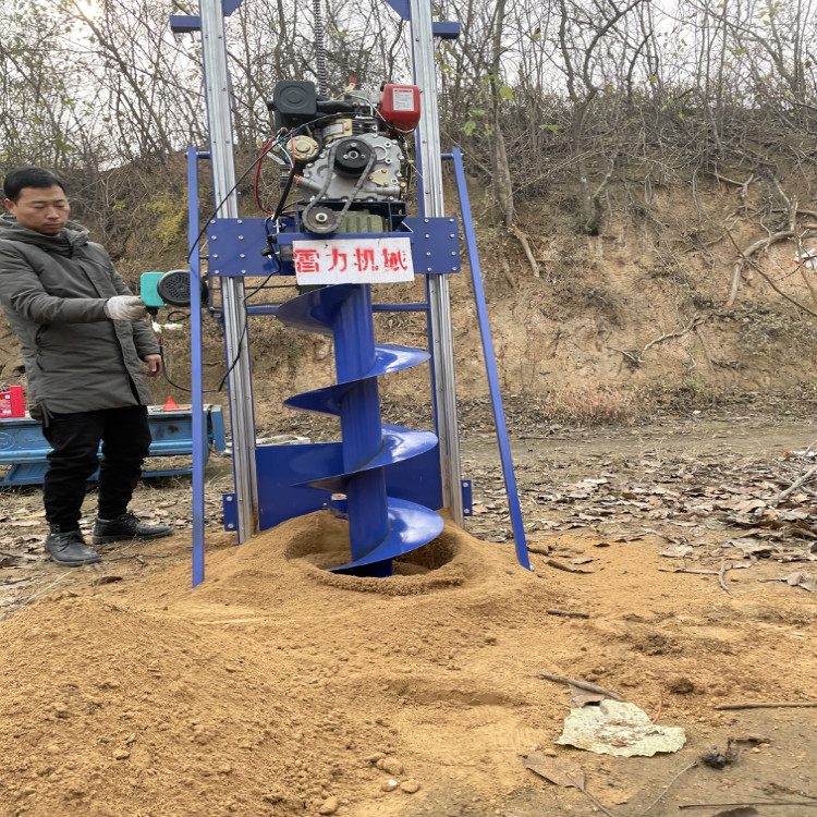 小型管桩芯清土机深层掏泥-河南雷力机械制造有限公司