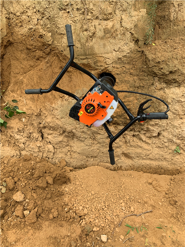 汽油版管桩芯清理机掏土取泥新钻-河南雷力机械制造有限公司